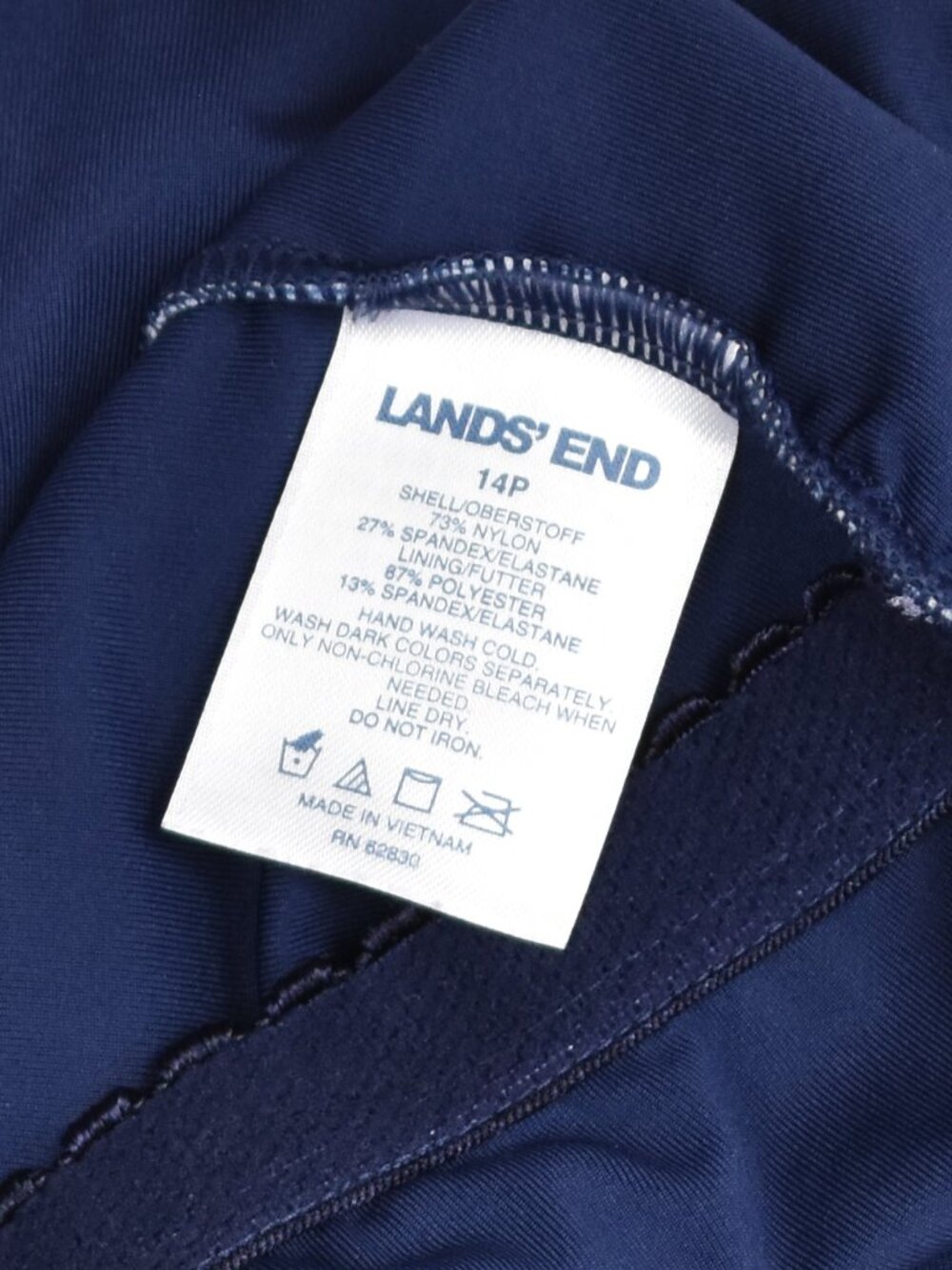 Lands' End Soft Cup Tugless Sporty One Piece Swimsuit - 14P - Picture 8 of 8